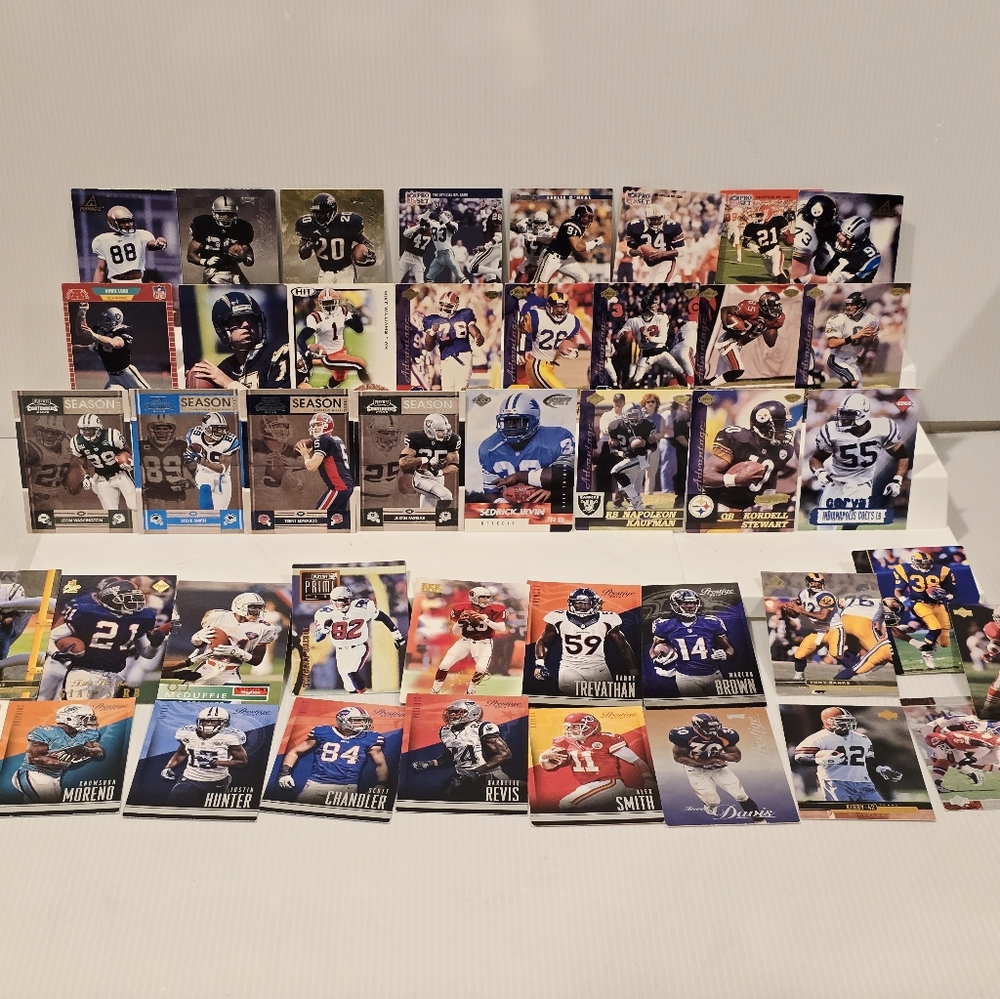 NFL Football Card Collection Set - Picture 4 of 16